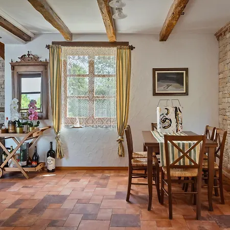 Nonna Lucia Villa