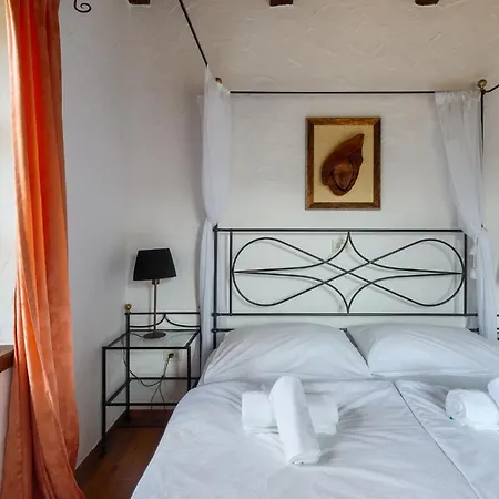 Nonna Lucia Villa