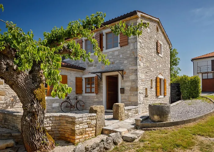 Nonna Lucia Villa