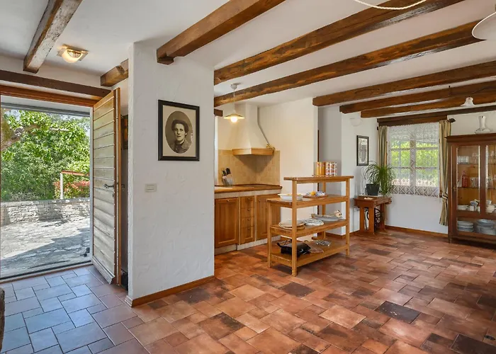 Nonna Lucia Grožnjan