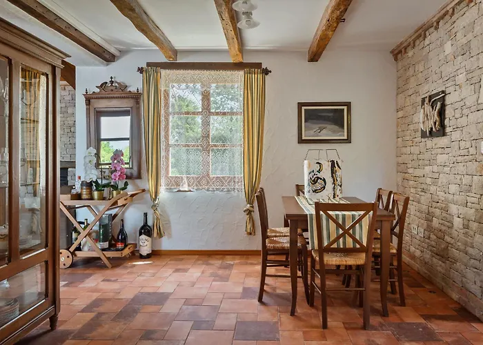 Nonna Lucia Villa